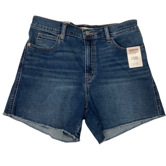 Levi’s NWT Women’s High-Rise 5” Shorts Blue Jeans Size 10 / 30 - Picture 1 of 7